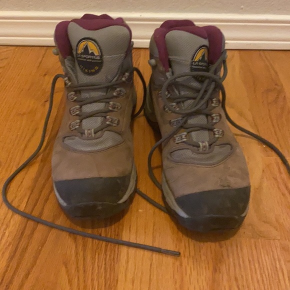 La sportiva hiking boots - Picture 3 of 4